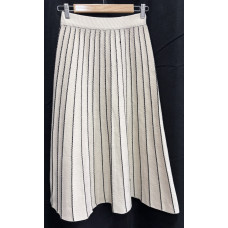 Vintage Skirt (73) Vintage Skirt (73)