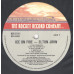 ELTON JOHN Ice On Fire LP 00457 ELTON JOHN Ice On Fire LP 00457